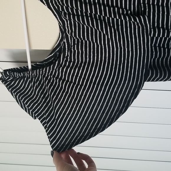 Striped Ruffle Edge Top - Picture 2 of 3